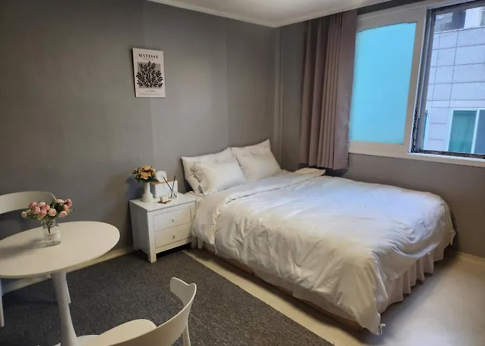 Motel 미도 남포 자갈치