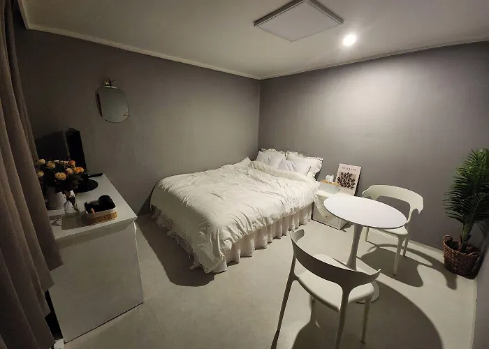 미도 남포 자갈치 Motel Busan